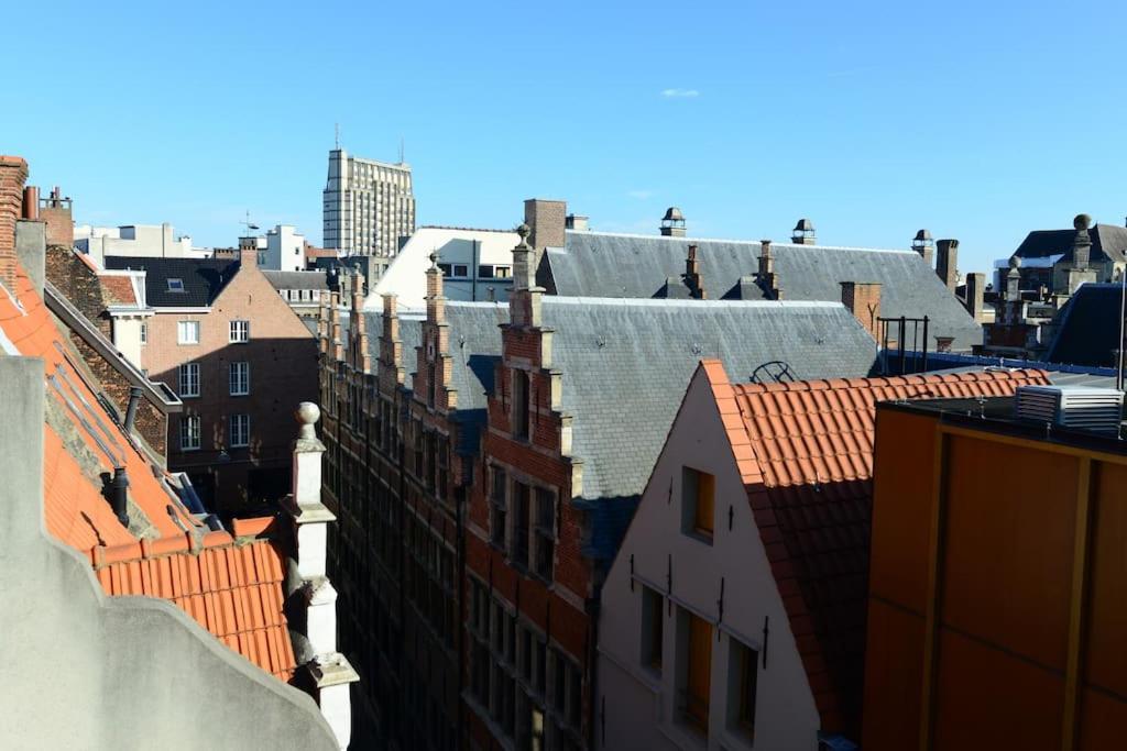Apartment Downtown 2 Bdr ***** 3 *